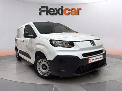 Usado Fiat Doblò 102 CV (75 kW) 2024 Blanco Monovolumen