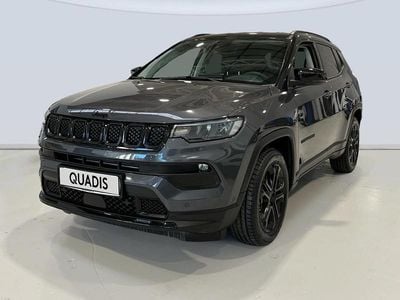 Usado Jeep Compass Night Eagle 131 CV (96 kW) 2022 Gris SUV