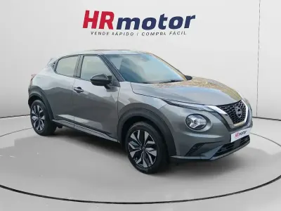 Usado Nissan Juke Acenta 114 CV (83 kW) 2023 Gris SUV