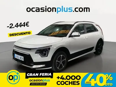 Usado Kia Niro 141 CV (103 kW) 2023 Blanco SUV
