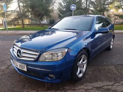 Usado Mercedes CLC220 150 CV (110 kW) 2010 Azul Coupe