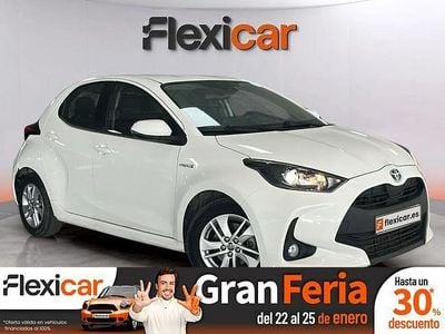 Blanco Usado 2021 Toyota Yaris Hybrid Active Berlina | 17.490 € (Precio justo)