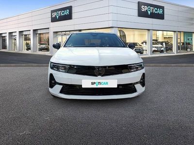 Usado Opel Astra 130 CV (95 kW) 2024 Blanco Berlina