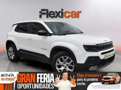 Usado Jeep Avenger Altitude 100 CV (73 kW) 2024 Blanco SUV