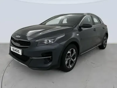Usado Kia XCeed 120 CV (88 kW) 2022 Gris SUV