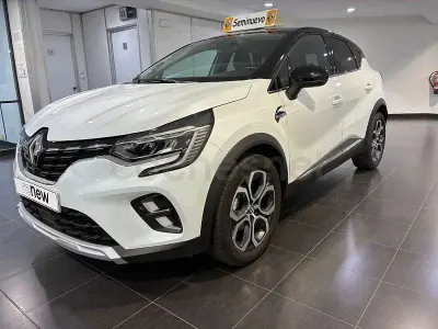 Usado Renault Captur Zen 140 CV (102 kW) 2022 Blanco SUV