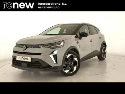 Usado Renault Captur Techno 100 CV (73 kW) 2025 Gris / plata SUV