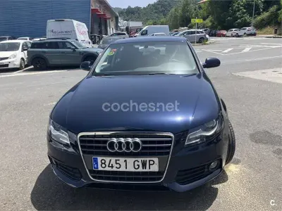 Usado Audi A4 143 CV (105 kW) 2010 Azul Berlina