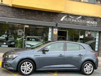 Usado Renault Mégane II Business 115 CV (84 kW) 2021 Azul Berlina