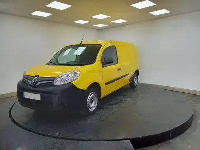 Usado Renault Kangoo 95 CV (69 kW) 2020 Amarillo Berlina