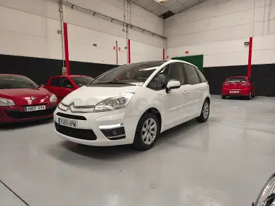 Begagnad Citroën C4 Picasso Seduction 120 HK (88 kW) 2013 Vit Minibuss