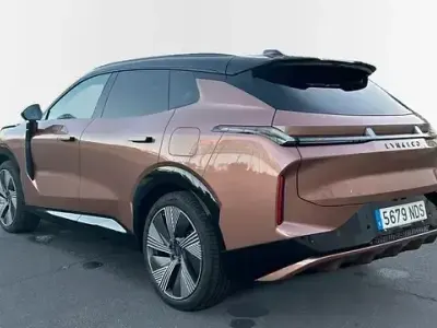Usado Lynk & Co 08 350 CV (257 kW) 2025 Marrón SUV