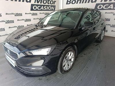 Usado Seat Leon Style 116 CV (85 kW) 2021 Negro Berlina