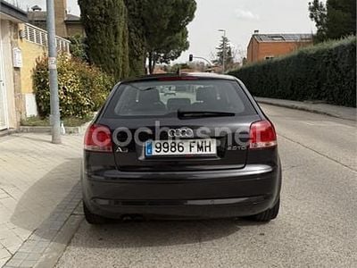 Usado Audi A3 Ambiente 140 CV (102 kW) 2007 Gris / plata Utilitario