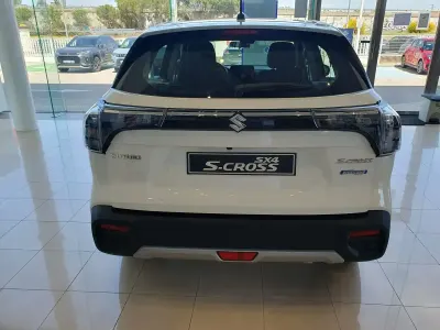 Usado Suzuki SX4 S-Cross 129 CV (94 kW) 2023 Blanco SUV
