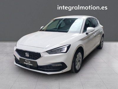 Usado Seat Leon Style 115 CV (84 kW) 2021 Blanco