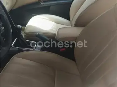Usado Peugeot 407 136 CV (100 kW) 2004 Rojo Berlina