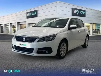 Usado Peugeot 308 Style 130 CV (95 kW) 2020