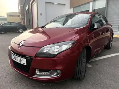 Usado Renault Mégane GT GT 95 CV (69 kW) 2013 Rojo Coupe