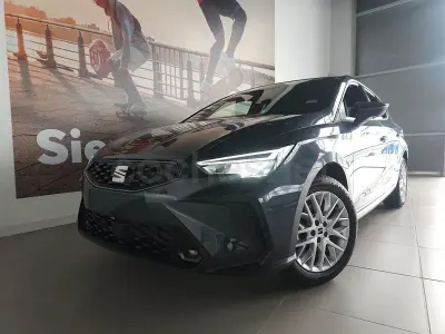 Nuevo Seat Ibiza Style 115 CV (84 kW) 2026 Gris / plata Utilitario