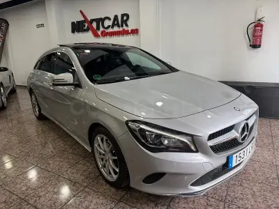 Usado Mercedes CLA200 Shooting Brake Urban 136 CV (100 kW) 2016 Gris / plata Familiar