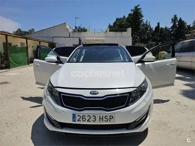 Usado Kia Optima 190 CV (139 kW) 2013 Blanco Berlina