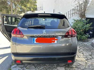 Usado Peugeot 2008 Style 82 CV (60 kW) 2018 Gris / plata SUV