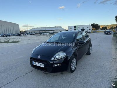 Usado Fiat Punto Pop 75 CV (55 kW) 2013 Negro Utilitario