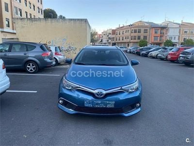 Usado Toyota Auris Hybrid Advance 136 CV (100 kW) 2016 Azul Familiar