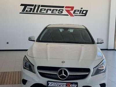 Usado Mercedes CLA220 AMG line 170 CV (125 kW) 2015 Blanco Berlina
