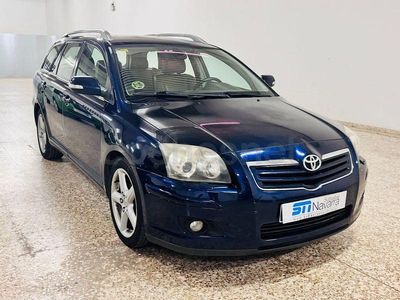 Usado Toyota Avensis Executive 150 CV (110 kW) 2006 Azul Familiar