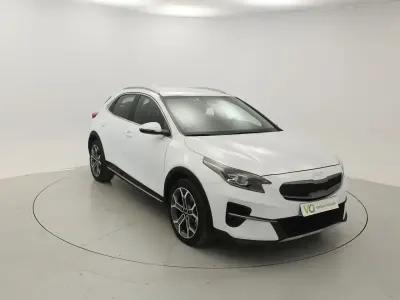Usado Kia XCeed 141 CV (103 kW) 2022 Blanco SUV