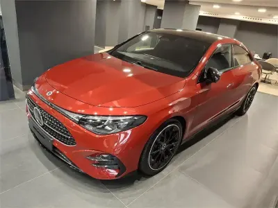 Nuevo Mercedes CLA220 190 CV (139 kW) 2026 Rojo Berlina