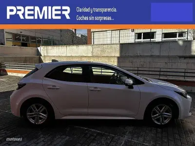Usado Toyota Corolla Business Edition 124 CV (91 kW) 2022 Blanco Utilitario
