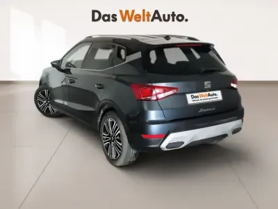 Usado Seat Arona Xperience 115 CV (84 kW) 2025 Gris SUV