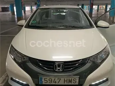 Usado Honda Civic Sport 100 CV (73 kW) 2012 Blanco Berlina