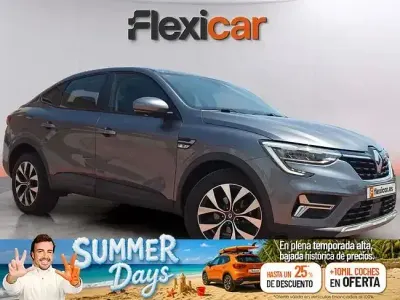 Usado Renault Arkana Evolution 140 CV (102 kW) 2023 Gris SUV