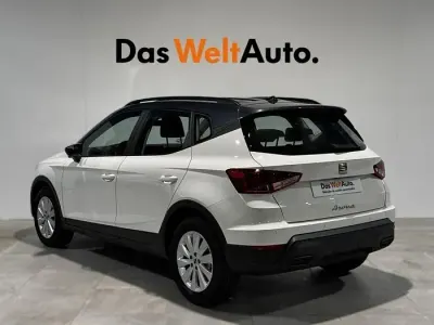 Usado Seat Arona Style 115 CV (84 kW) 2024 Blanco SUV