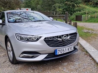 Gris / plata Usado 2019 Opel Insignia Selective Berlina | 10.450 € (Precio justo)