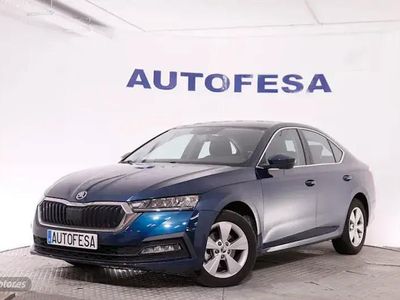Azul Usado 2021 Skoda Octavia G-TEC Ambition Berlina | 14.850 €