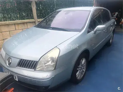 Usado Renault Vel Satis Privilege 180 CV (132 kW) 2004 Gris / plata Utilitario