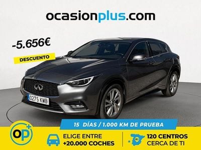 Usado Infiniti Q30 Premium 109 CV (80 kW) 2018 Gris / plata Berlina