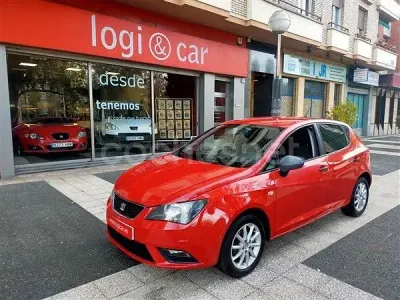 Usado Seat Ibiza Style 90 CV (66 kW) 2014 Rojo Berlina