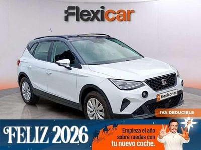 Usado Seat Arona Style 110 CV (80 kW) 2023 Blanco SUV