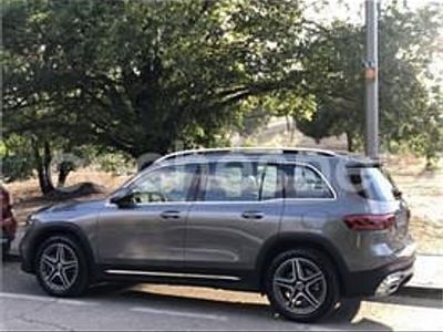 Mercedes GLB220