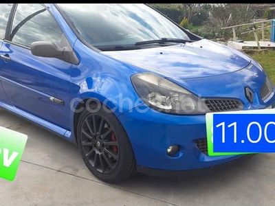 Usado Renault Clio II 200 CV (147 kW) 2007 Azul Berlina