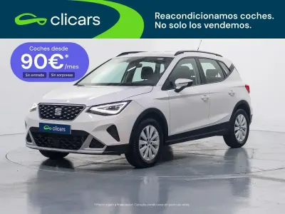 Usado Seat Arona Style 110 CV (80 kW) 2023 Blanco SUV