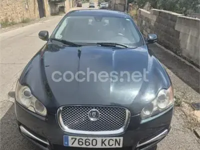 Usado Jaguar XF Luxury 211 CV (155 kW) 2011 Negro Berlina