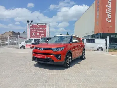 Usado SsangYong Tivoli Limited 163 CV (119 kW) 2019 Naranja SUV