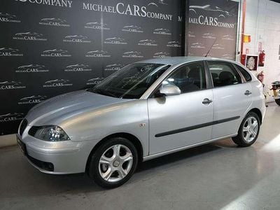 Usado Seat Ibiza Sport 99 CV (72 kW) 2006 Gris Utilitario